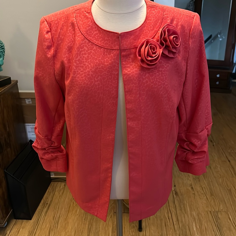 Stunning jacket! Pink with muted leopard print
